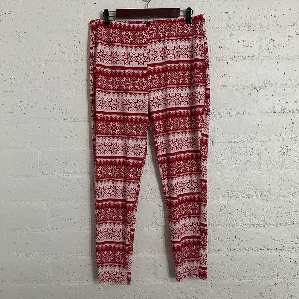 Jolie & Joy Plus Womens Leggings 2X Red Pink Snowflakes Christmas Stretch BC4